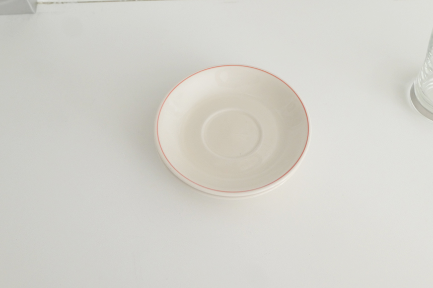 line saucer plate