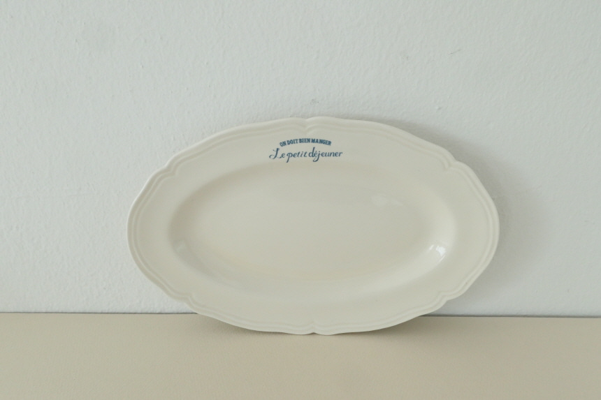 Le petit déjeuner Oval plate (2 type)  (배송2-3주 소요)